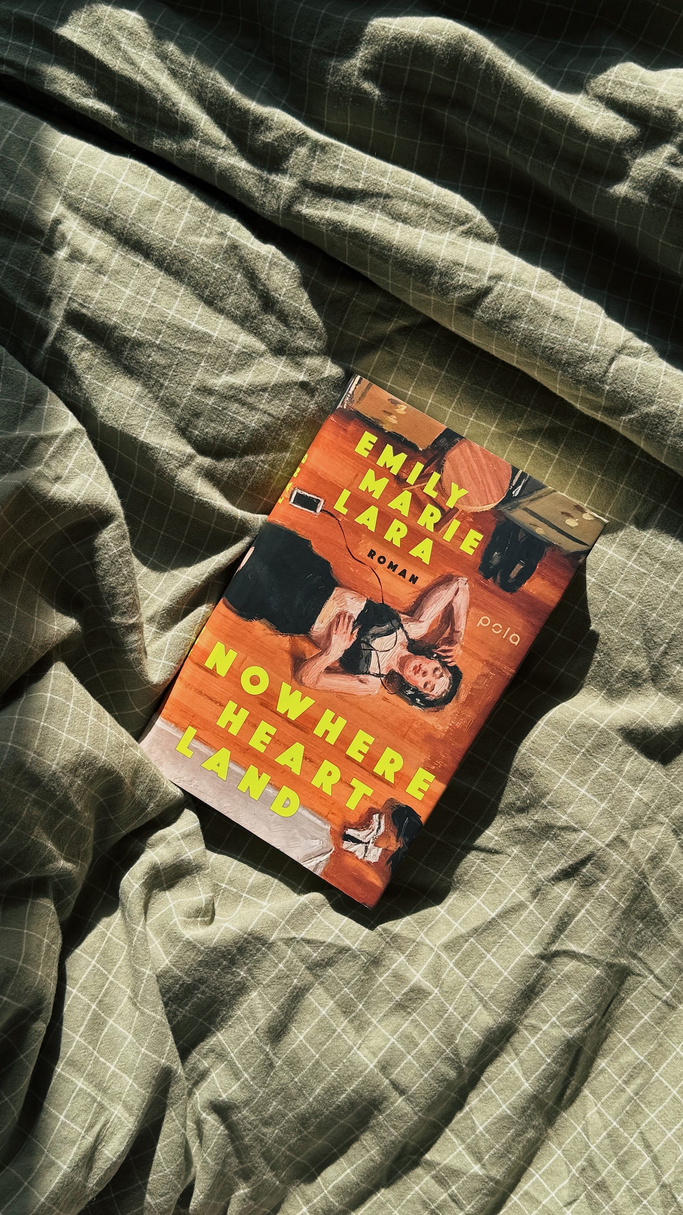 Nowhere Heart Land - Emily Marie Lara